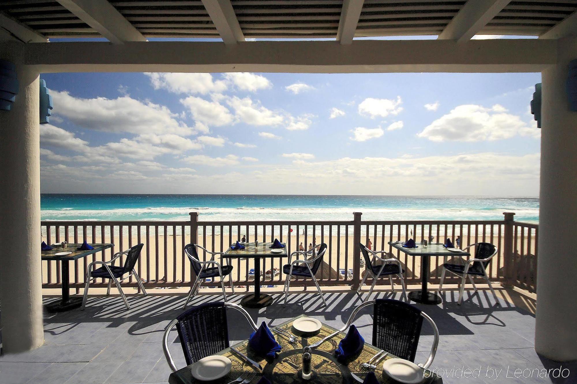 Golden Parnassus Adults Only Resort & Spa Cancun Exterior photo